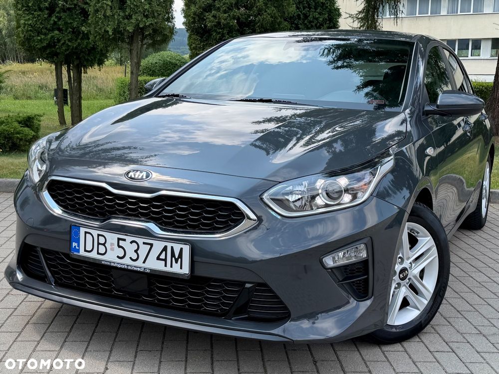 Kia Ceed 1.4 CVVT Dream-Team Edition - 24