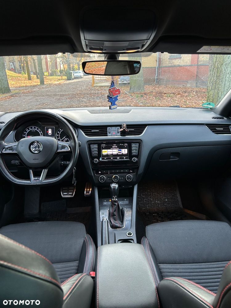 Skoda Octavia ver-2-0-tdi-4x4-rs-challenge-dsg - 16