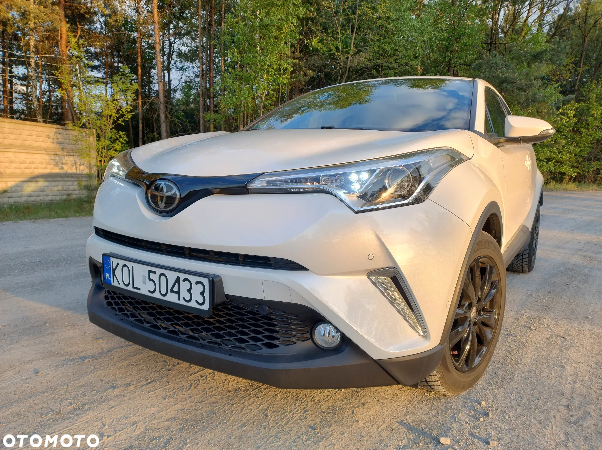 Toyota C-HR 1.2 Turbo Lounge - 27