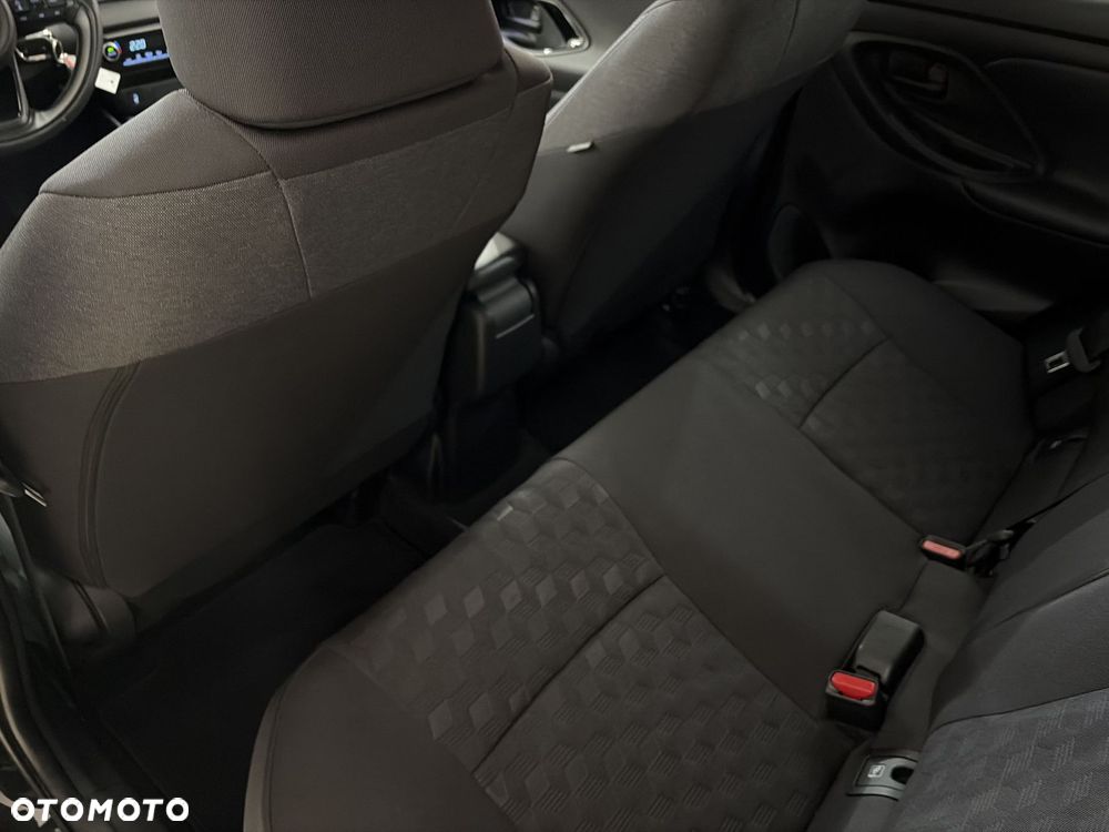 Toyota Yaris Hybrid 1.5 Style - 11