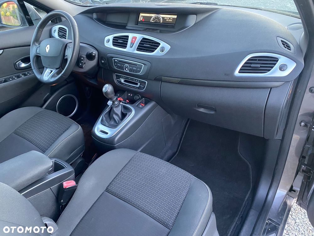 Renault Scenic 1.6 16V 110 Dynamique - 27