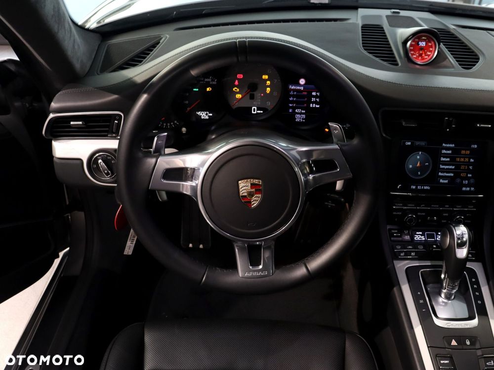 Porsche 911 Carrera 4S PDK - 23
