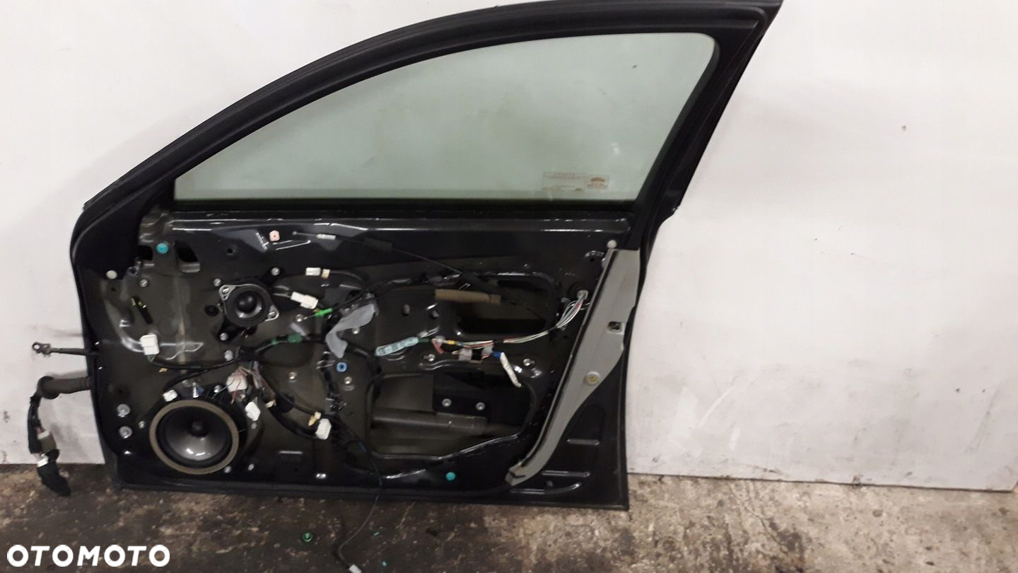 drzwi prawe przednie kompletne Lexus IS220 05-12 - 2