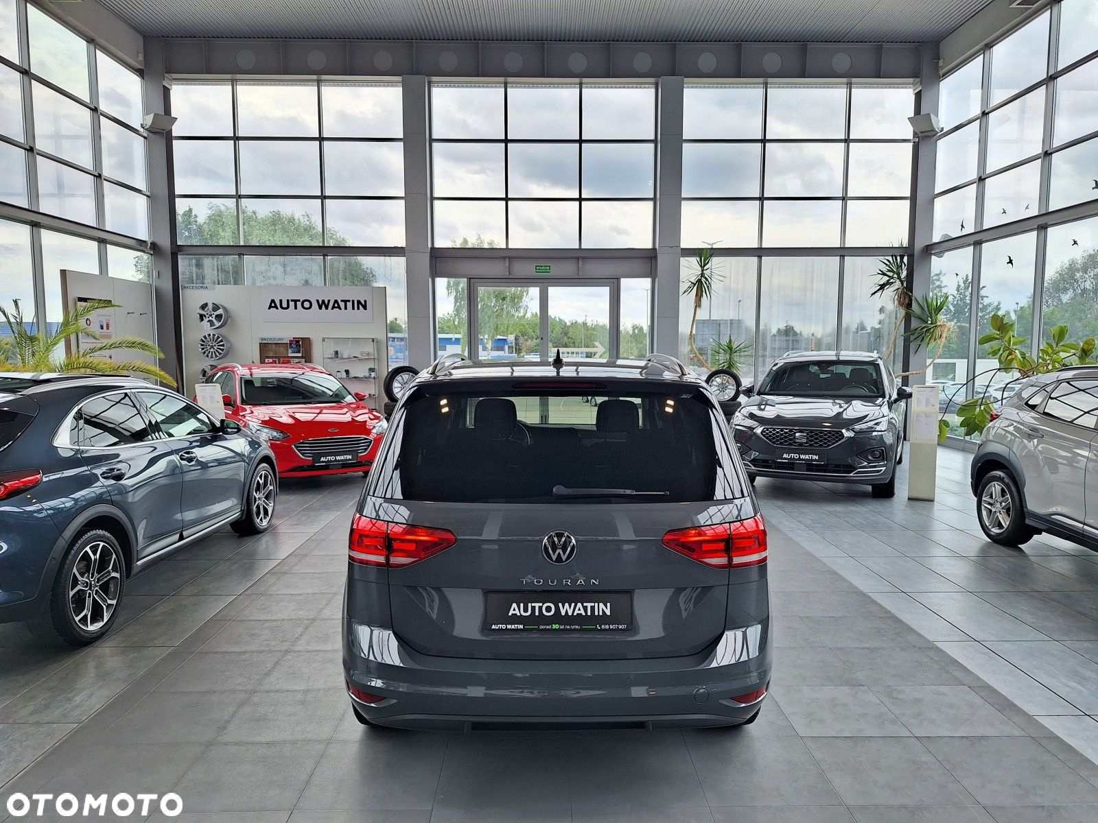 Volkswagen Touran 2.0 TDI BMT SCR Comfortline - 16