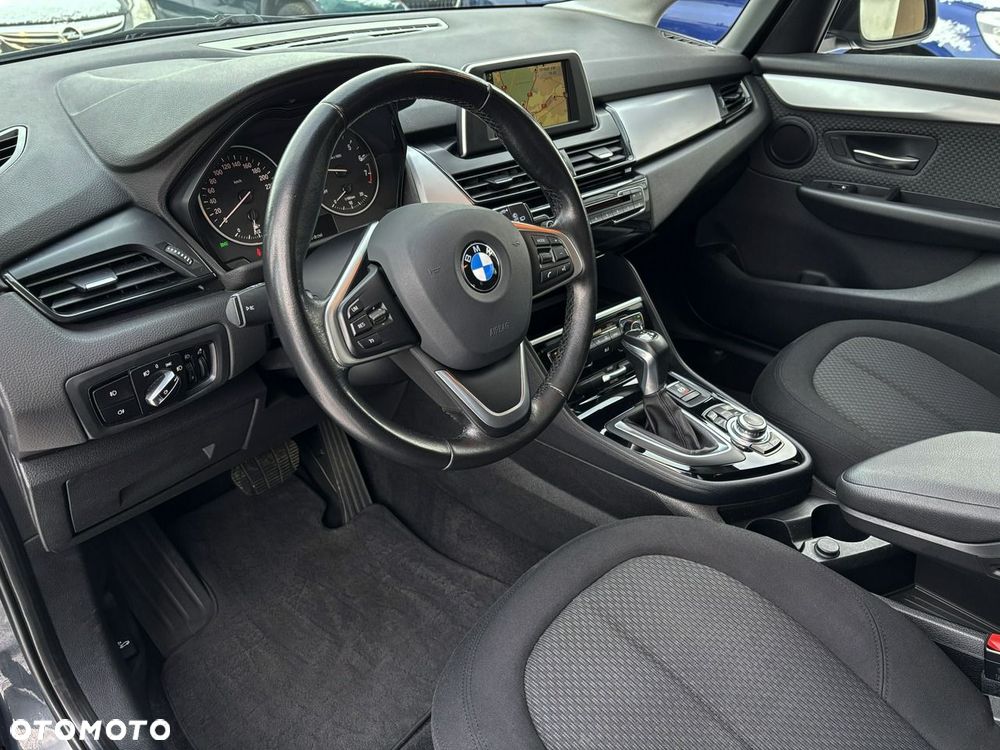 BMW Seria 2 218i Advantage - 12