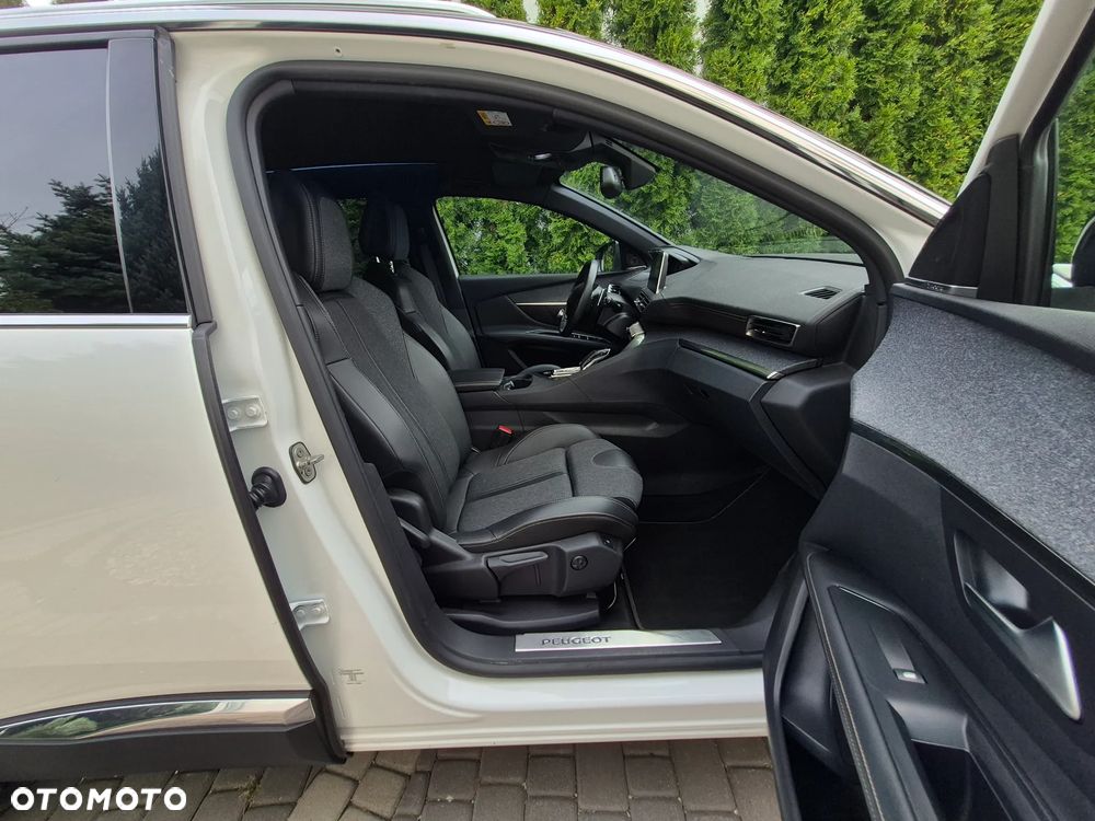 Peugeot 3008 1.6 PureTech GPF GT Line S&S EAT8 - 28