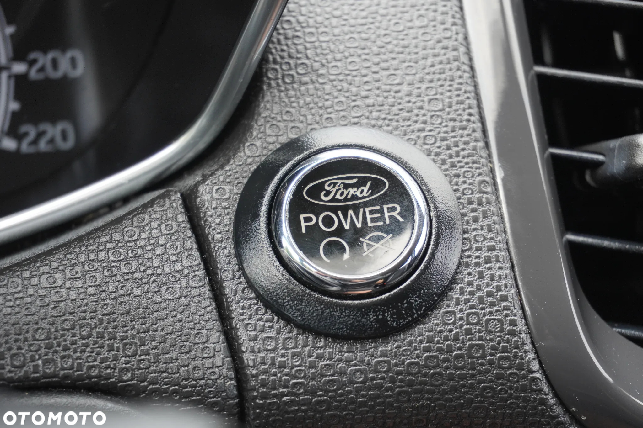 Ford EcoSport 1.0 EcoBoost TITANIUM - 29
