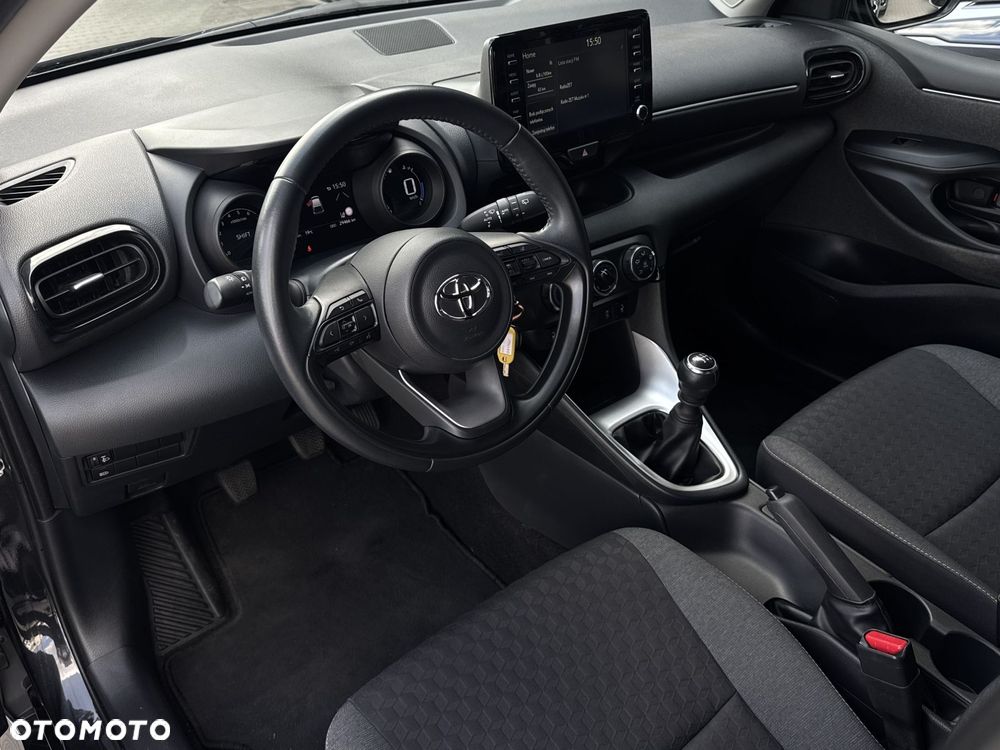 Toyota Yaris - 11