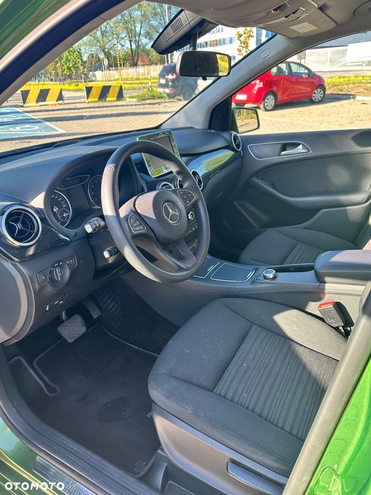 Mercedes-Benz Klasa B 180 7G-DCT - 13