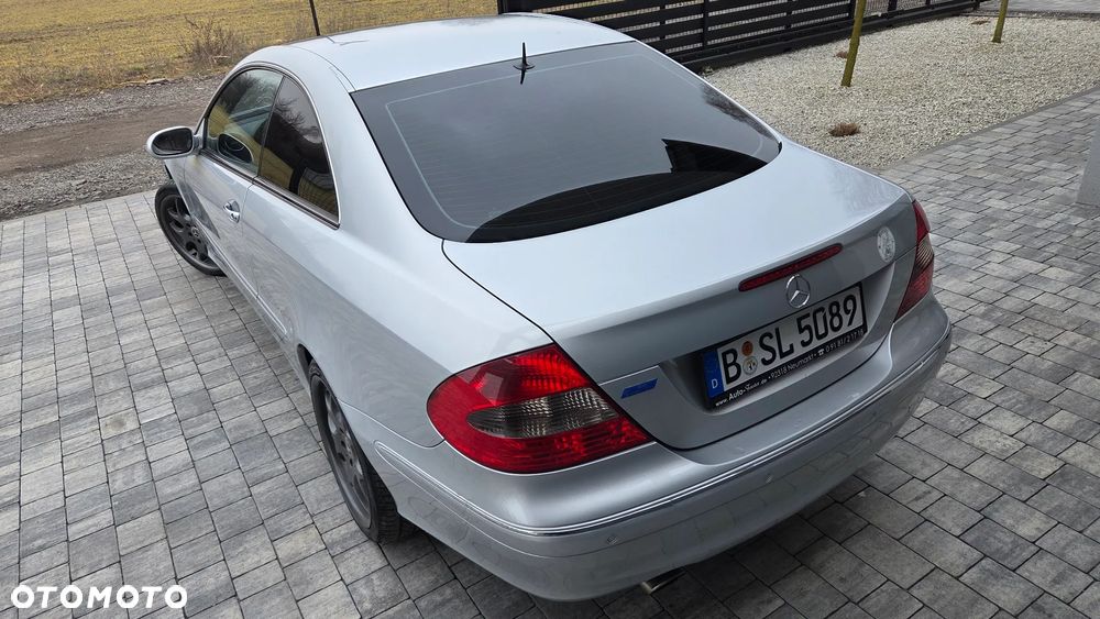 Mercedes-Benz CLK - 18