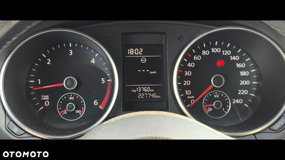 Volkswagen Golf - 20