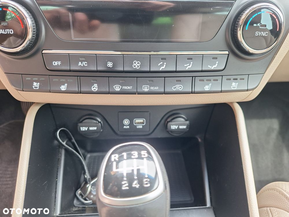 Hyundai Tucson 2.0 CRDI GO 4WD - 19