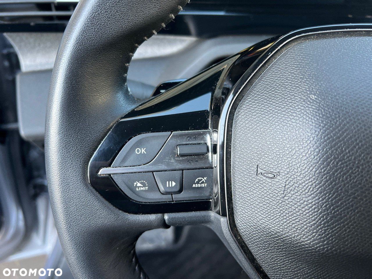 Peugeot 308 1.2 PureTech Allure S&S EAT8 - 14