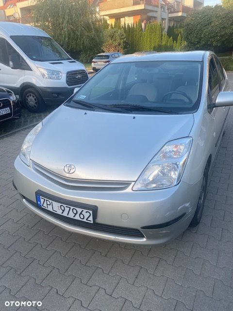Toyota Prius - 1