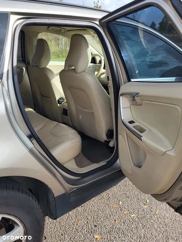 Volvo XC 60 - 8