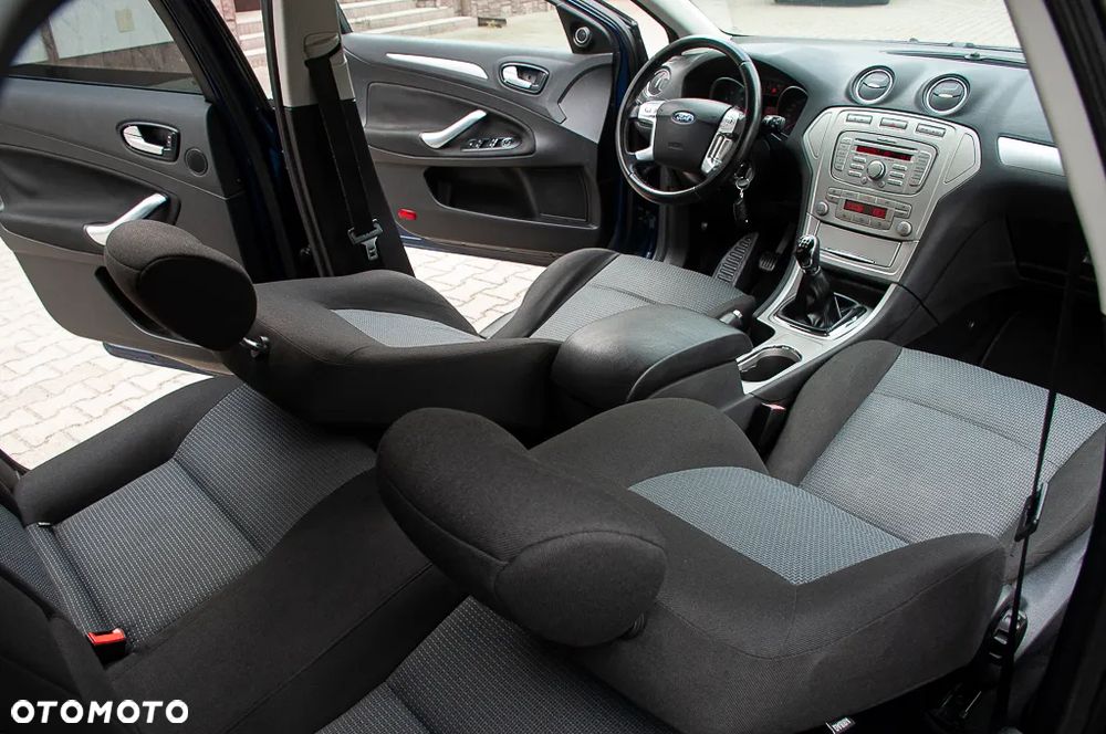 Ford Mondeo 2.0 Champions Edition - 26
