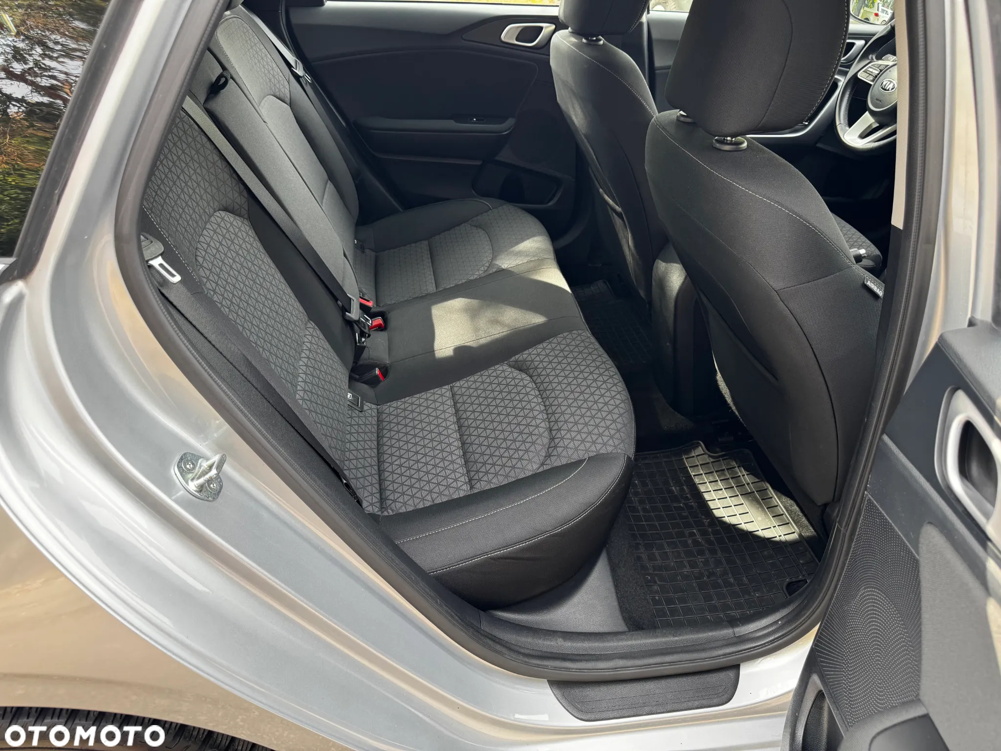 Kia Ceed 1.6 CRDi SCR L Business Line - 20