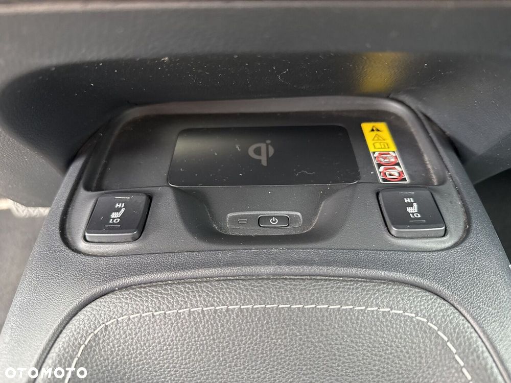 Toyota Corolla - 22
