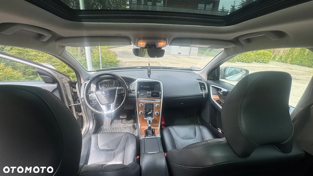 Volvo XC 60 D4 Geartronic Summum - 12