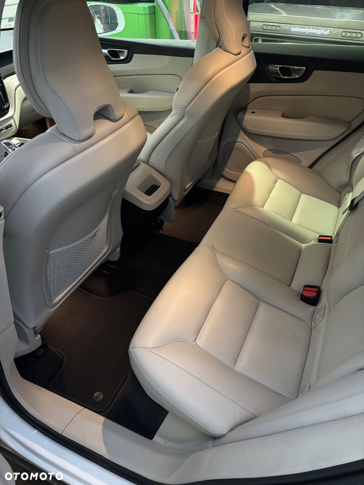 Volvo XC 60 B4 D Inscription - 26