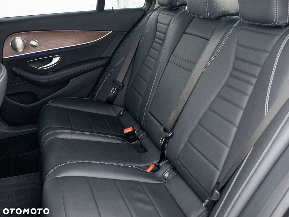 Mercedes-Benz Klasa E 220 d Avantgarde - 27