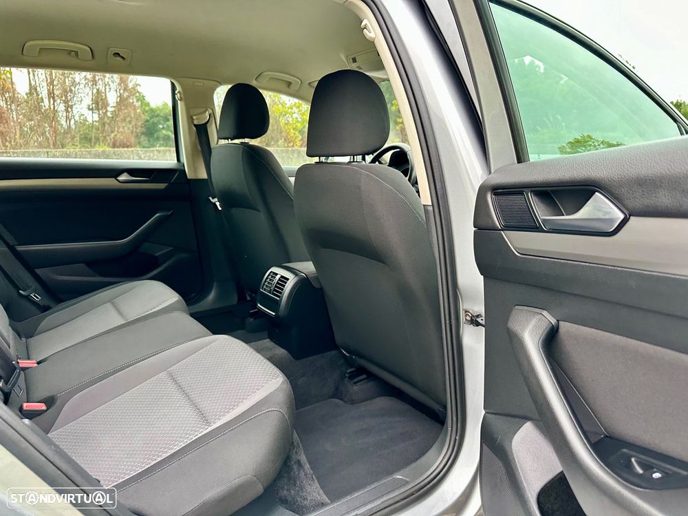 VW Passat Variant 1.6 TDI Confortline - 27