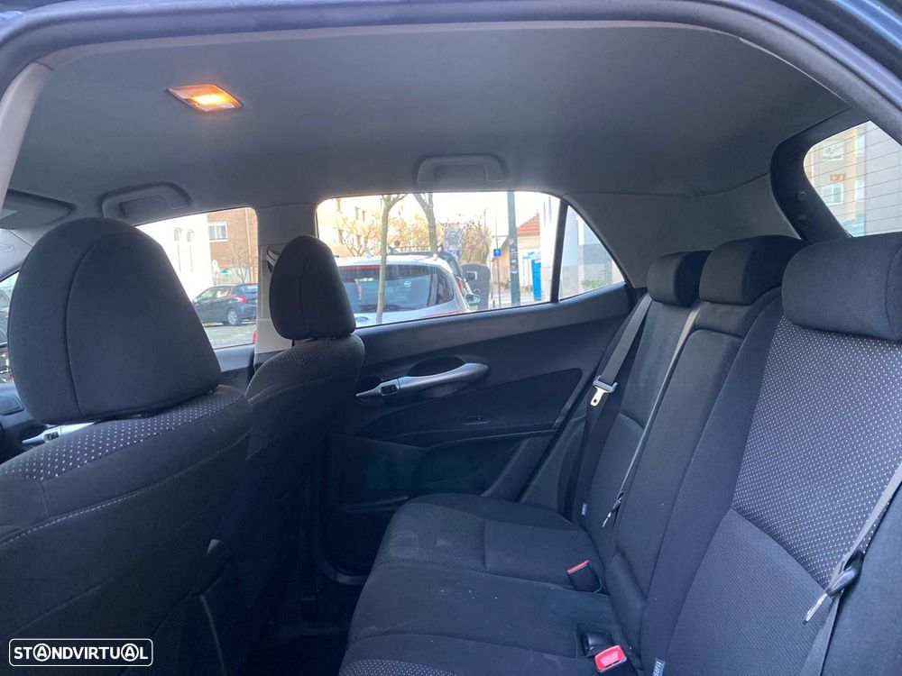 Toyota Auris 1.4 D-4D - 23