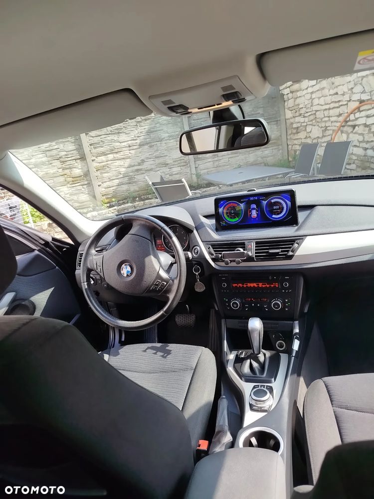 BMW X1 sDrive18i xLine - 11