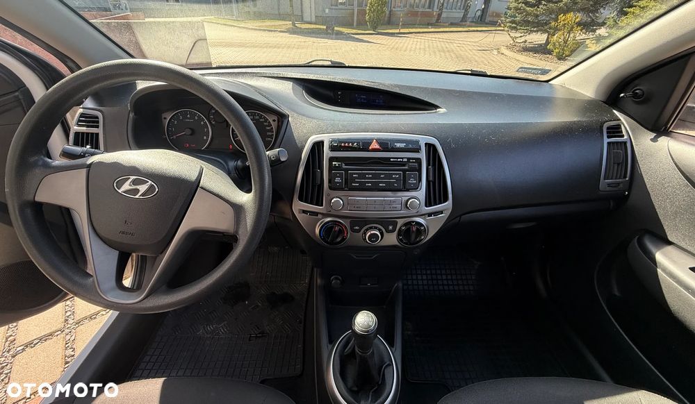 Hyundai i20 1.25 Classic + - 5