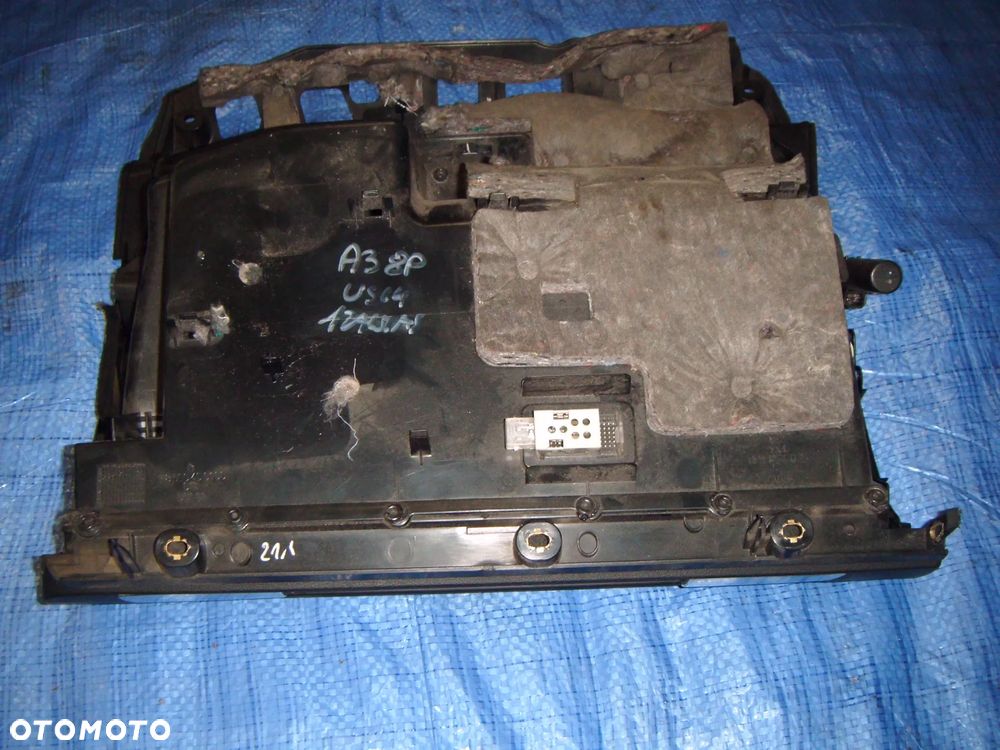 audi a3 8p schowek pasażera- europa - 1