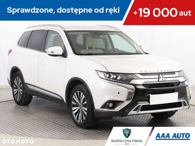 Mitsubishi Outlander - 1