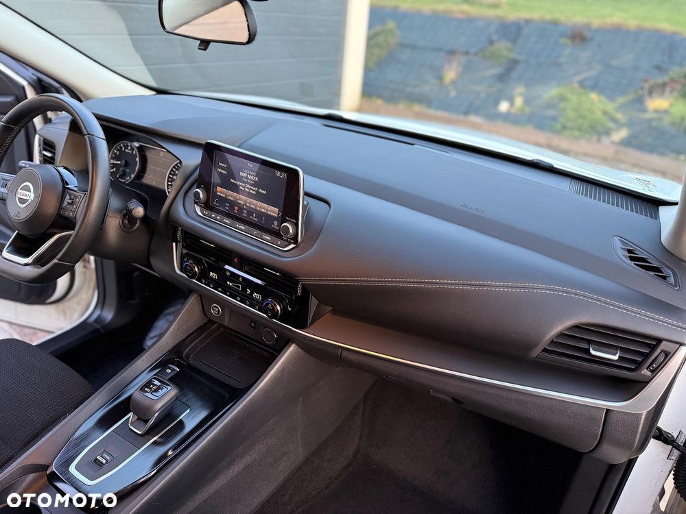 Nissan Qashqai 1.3 DIG-T MHEV Xtronic Acenta - 11