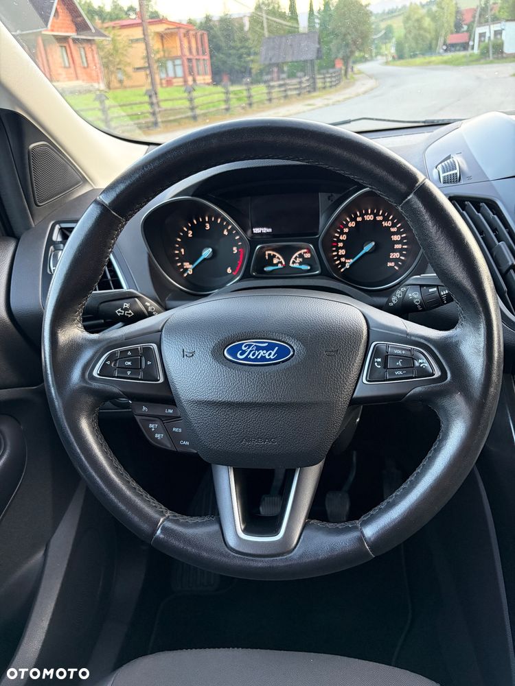 Ford Kuga 2.0 TDCi 2x4 Titanium - 23