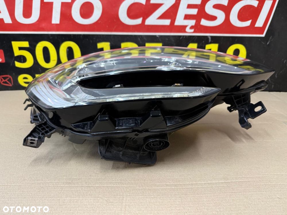 RENAULT MEGANE IV 16-19 LAMPA PRAWA PRZÓD SOCZEWKA LED 260102555R - 5