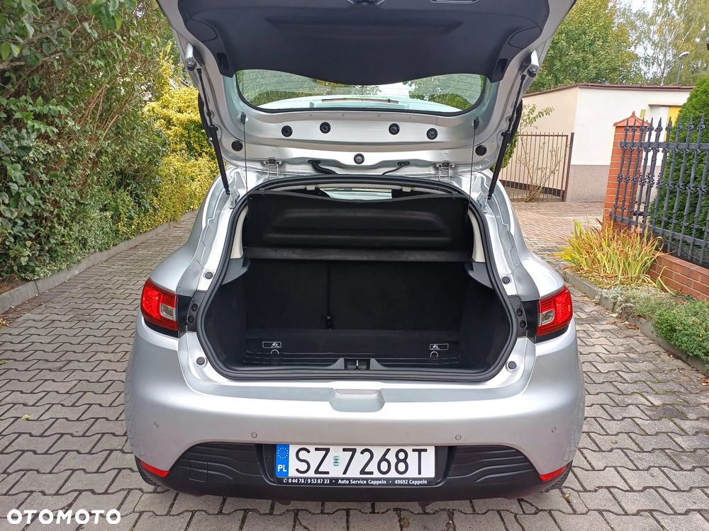 Renault Clio 1.2 16V 75 TomTom Edition - 5