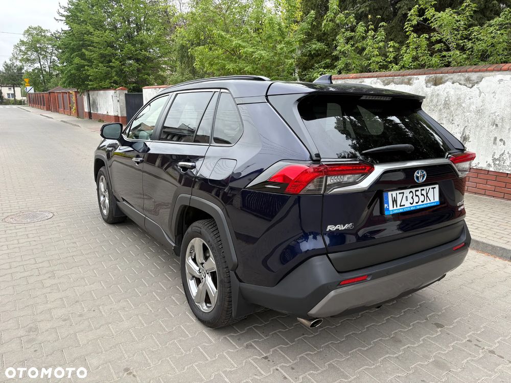 Toyota RAV4 - 8