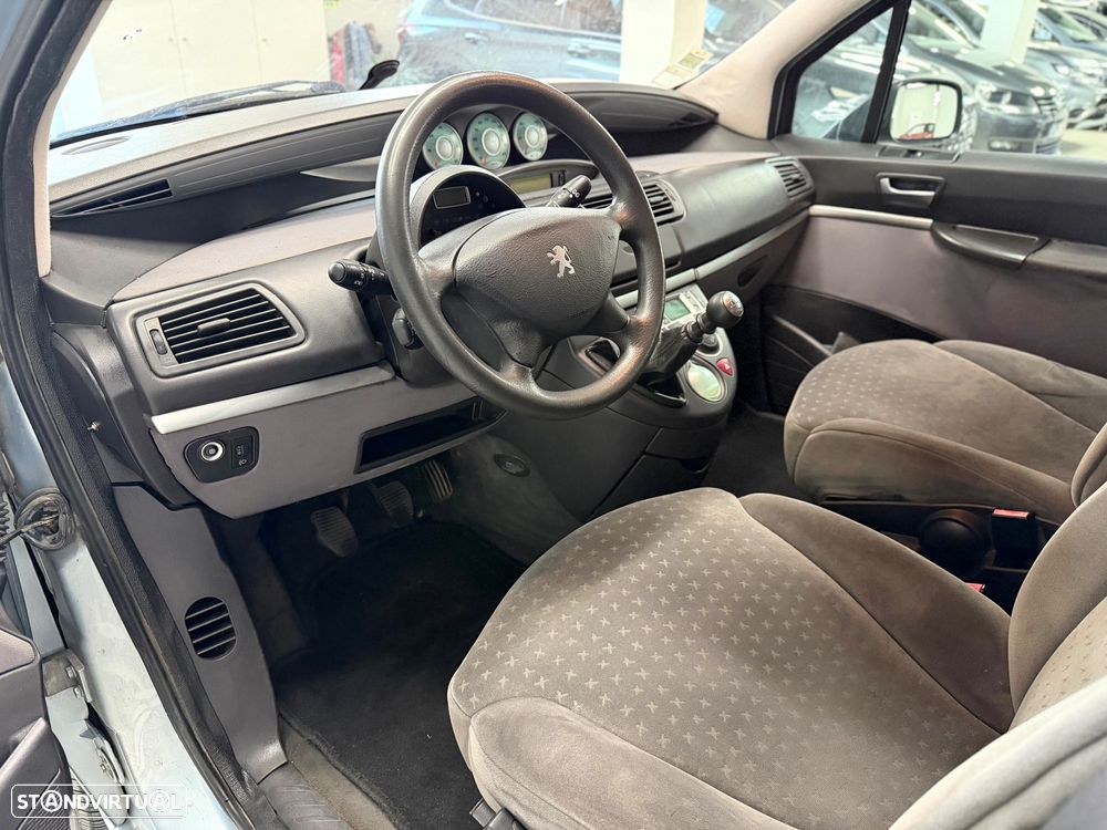 Peugeot 807 HDi 130 Tendance - 15
