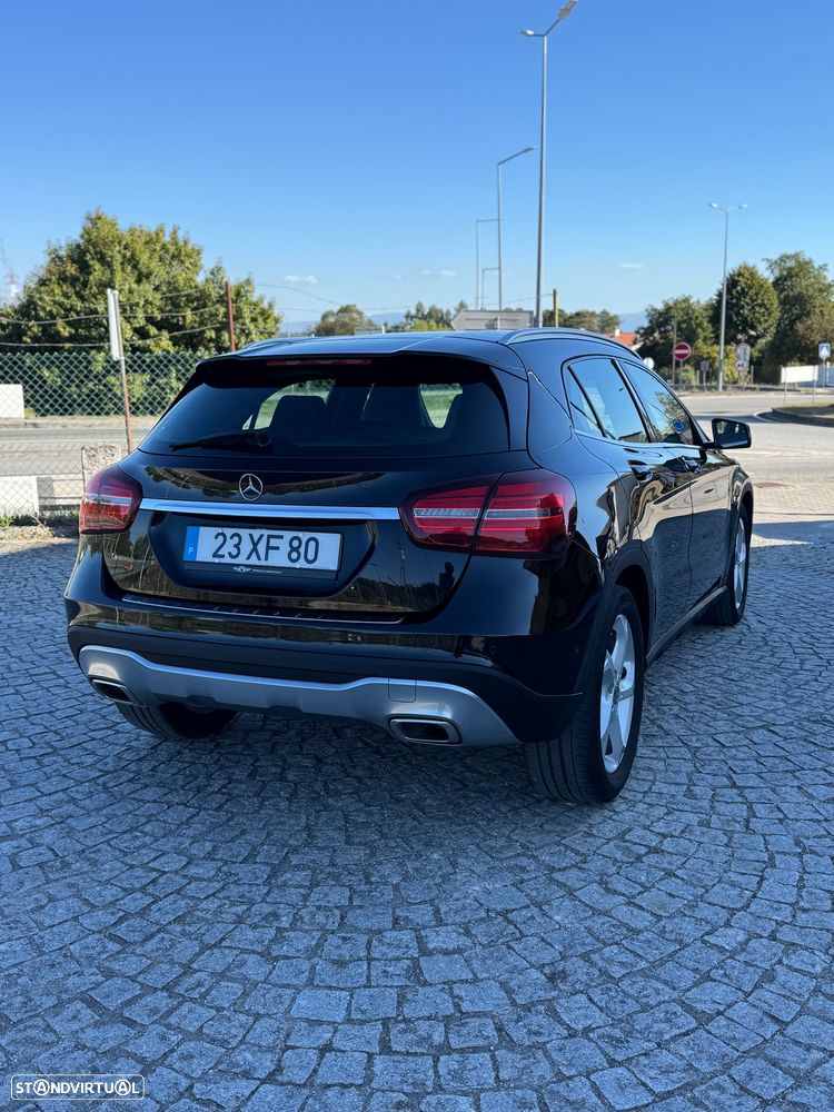 Mercedes-Benz GLA 180 (CDI) d Urban - 4