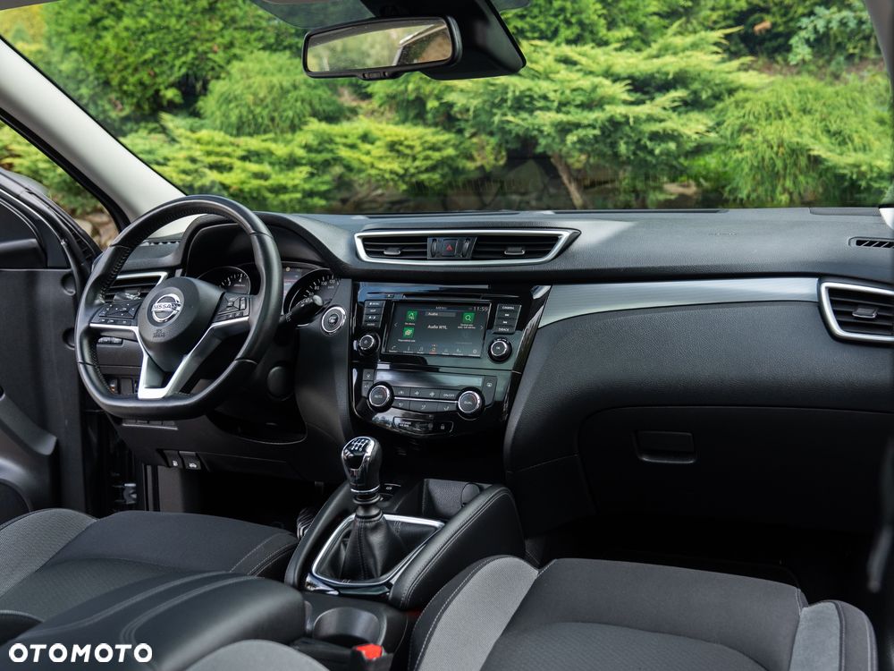 Nissan Qashqai 1.3 DIG-T Tekna - 25