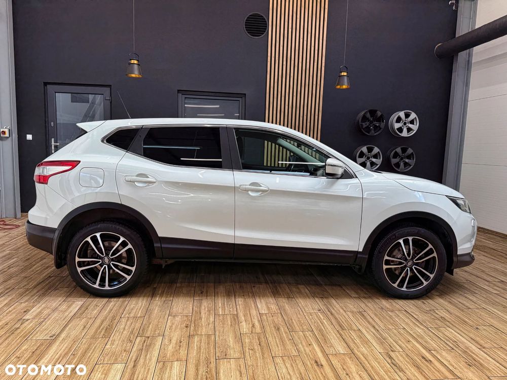 Nissan Qashqai 1.6 DIG-T N-Connecta - 6