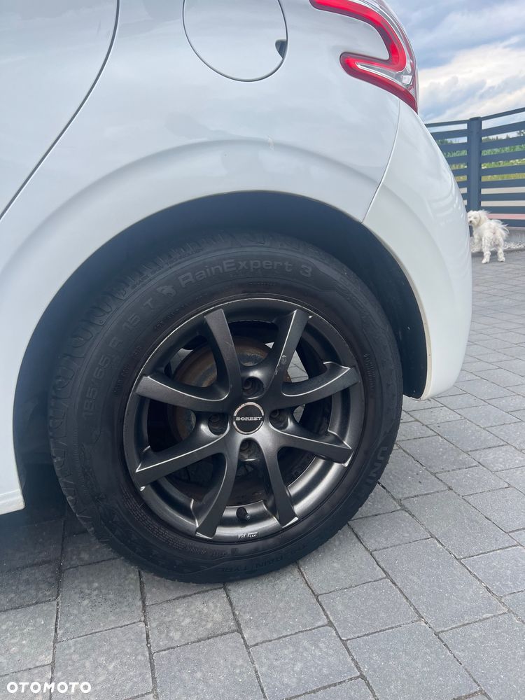 Peugeot 208 - 7