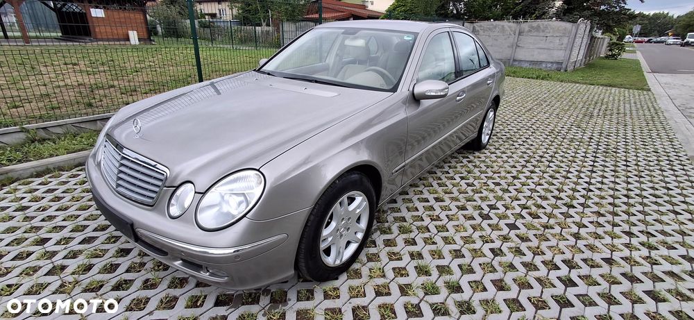 Mercedes-Benz Klasa E 350 4Matic Automatik Elegance - 1