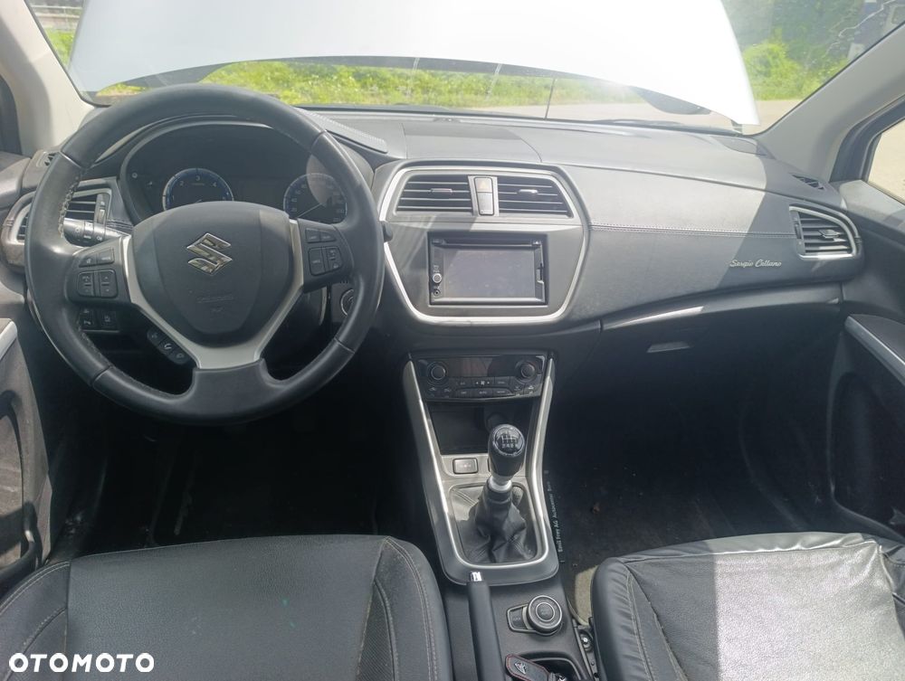Suzuki SX4 S-Cross 1.6 DDiS Premium 4WD - 8