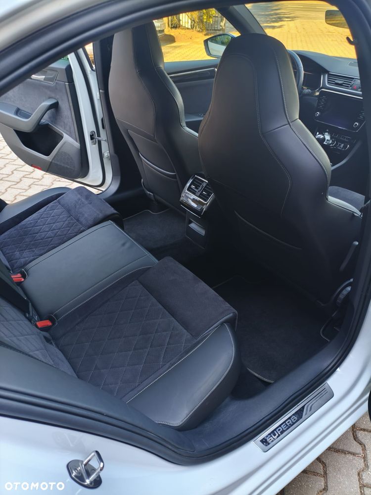 Skoda Superb 2.0 TSI 4x4 Sportline DSG - 7