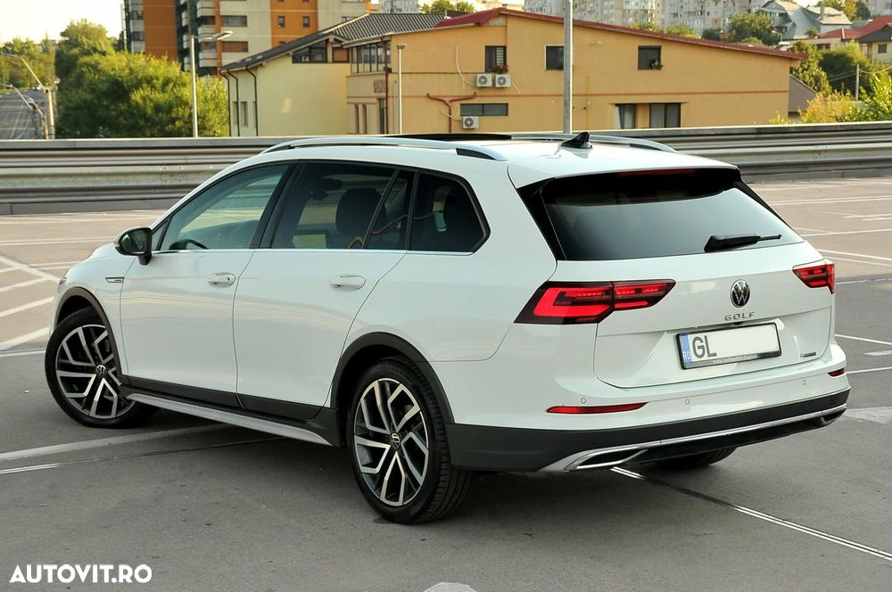 VOLKSWAGEN Golf 2022 — imagine 6