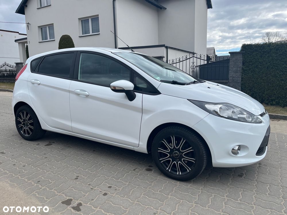 Ford Fiesta 1.25 Champions Edition - 13