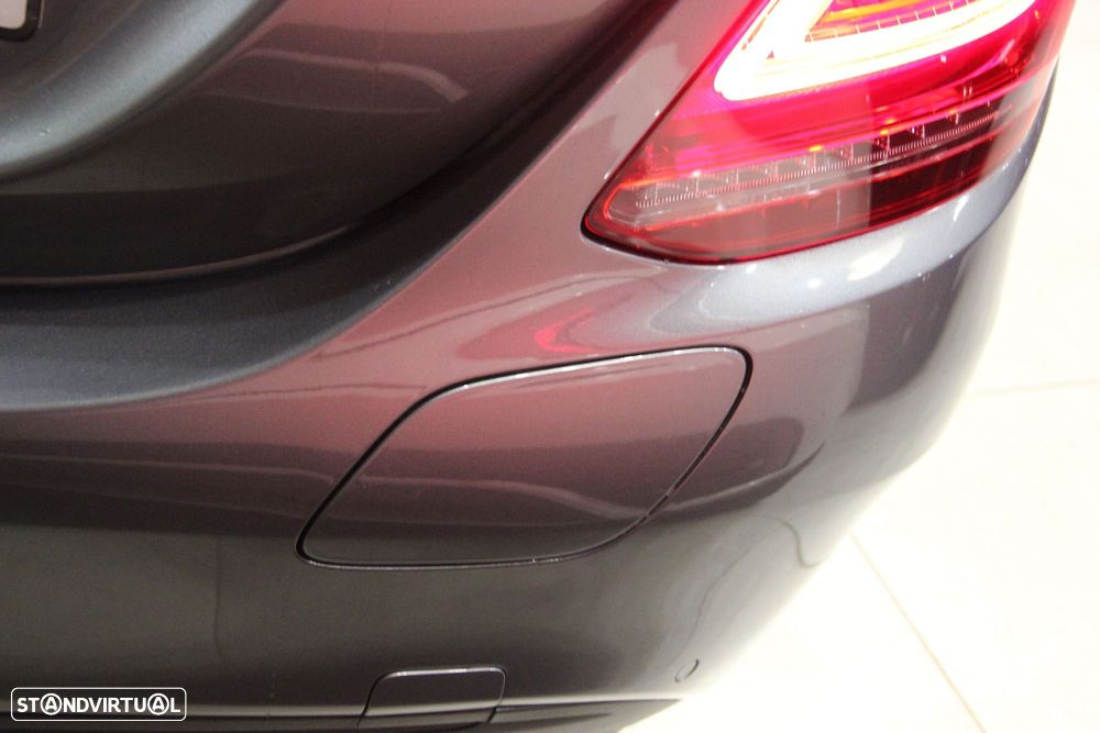 Mercedes-Benz C 300 de AMG Line - 21