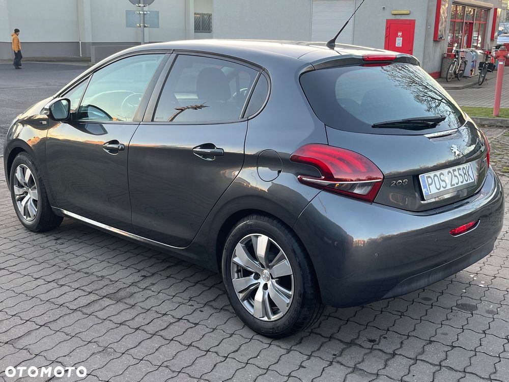 Peugeot 208 82 PureTech Style - 6