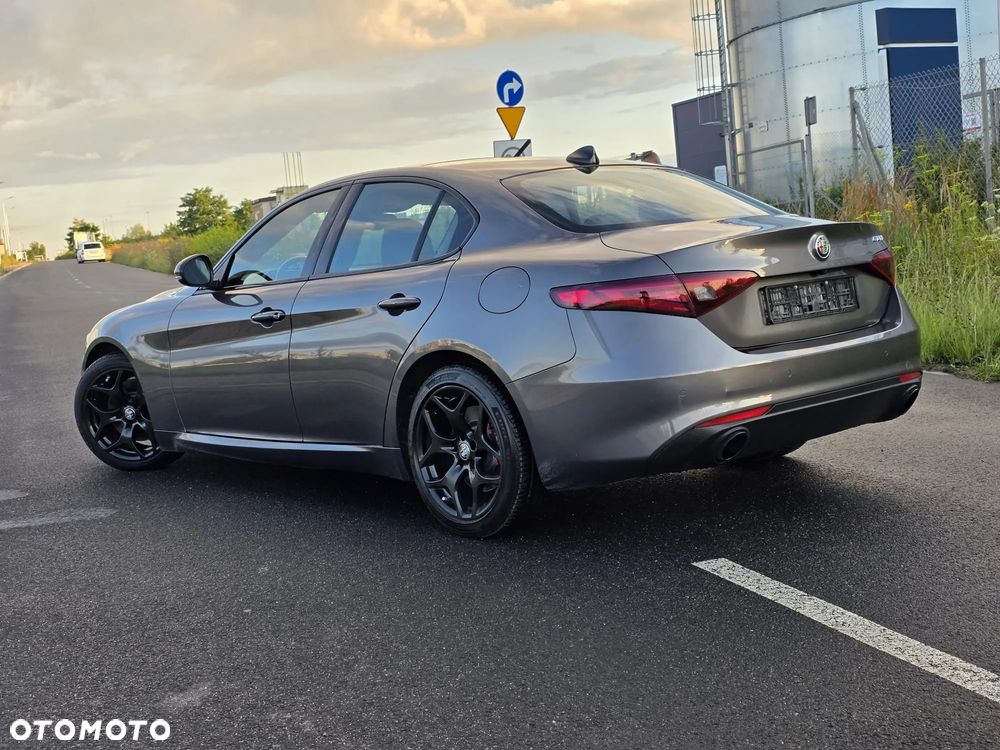 Alfa Romeo Giulia - 3