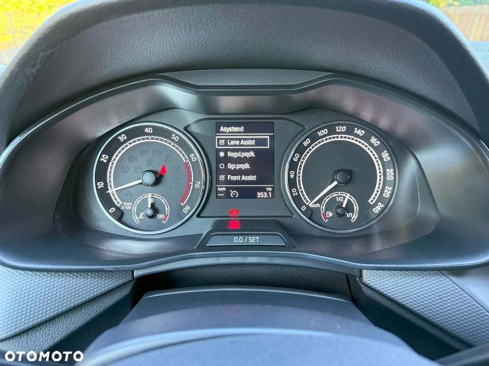 Skoda Scala 1.5 TSI Ambition - 25